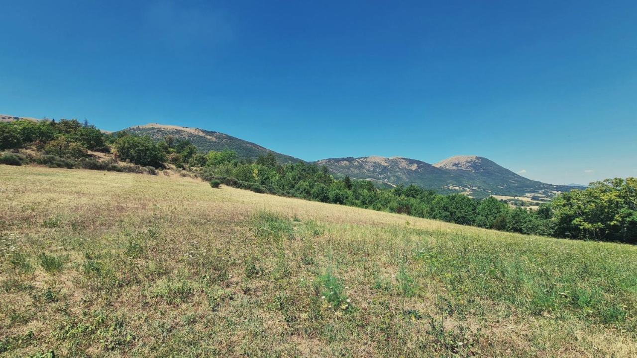 Borgo De' Varano By Hotel I Duchi กาเมริโน ภายนอก รูปภาพ